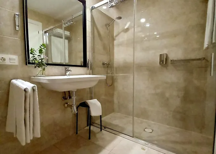 Littore Tormes Con Parking, Aa Y Piscina Apartmán *